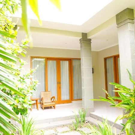 Ibludan Hotel Senggigi Exterior foto